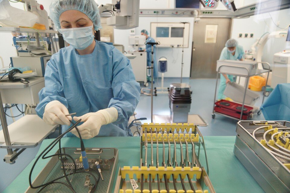     Осколок находился в ноге женщины четверть века. Алексей БУЛАТОВ