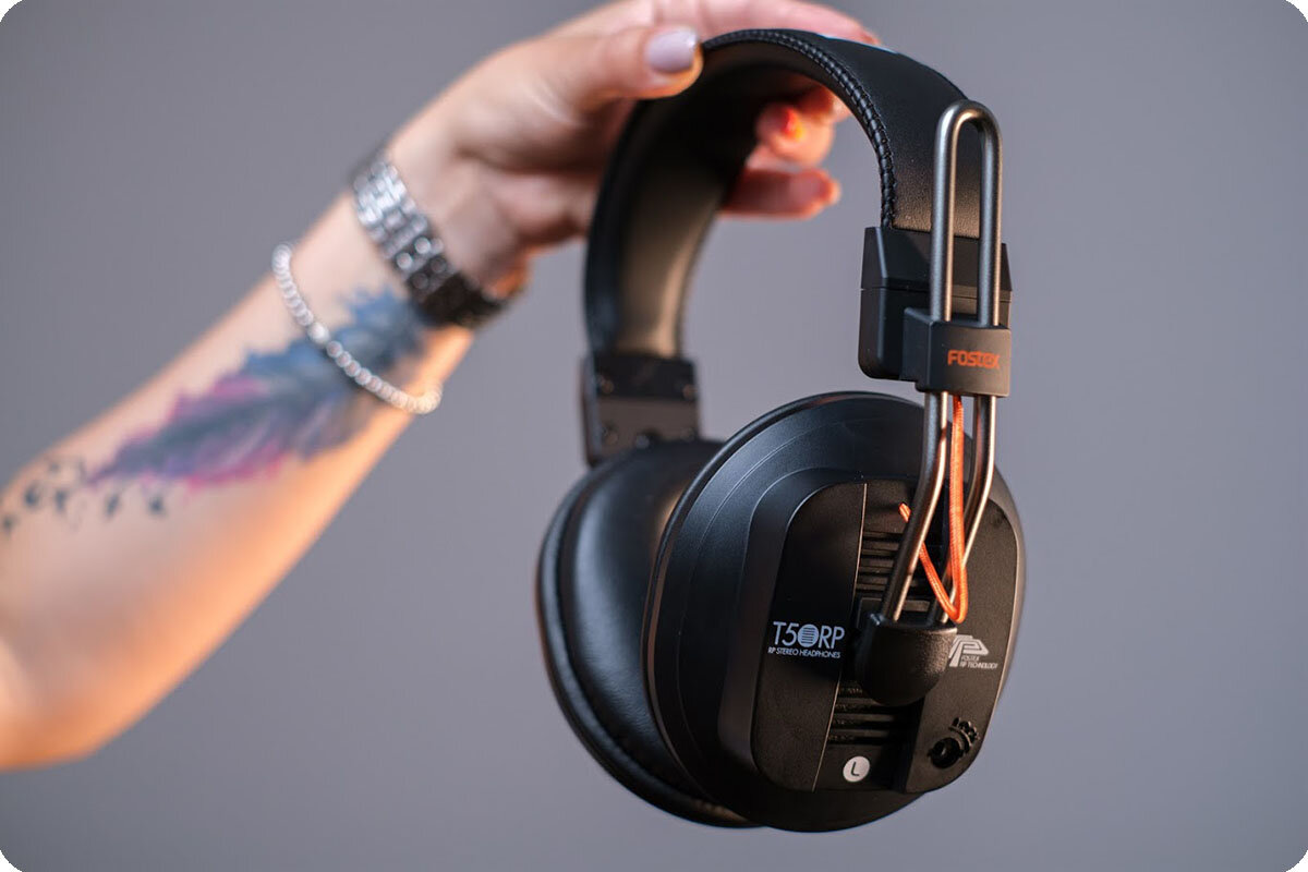 Полноразмерные проводные наушники Fostex T50RP