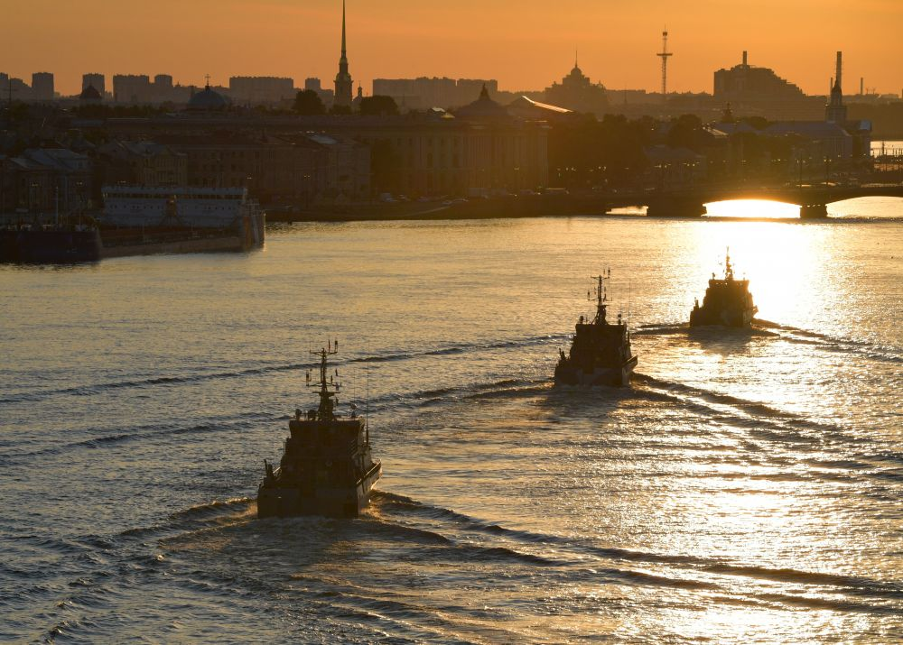 Парусник на Неве Санкт Петербург