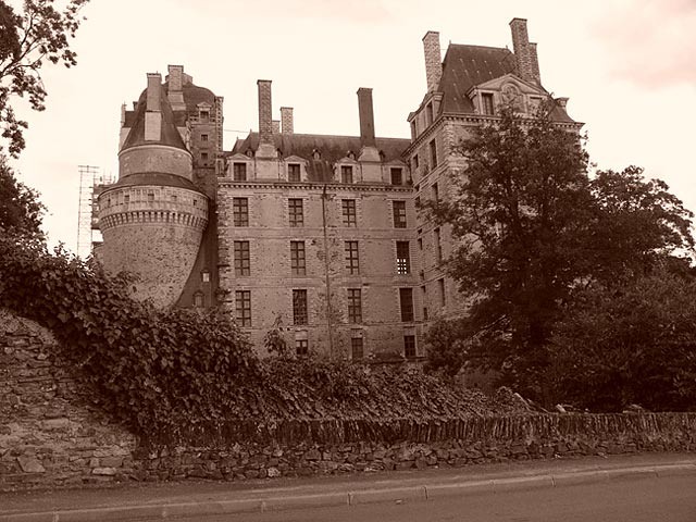 Шато де Бриссак, Франция