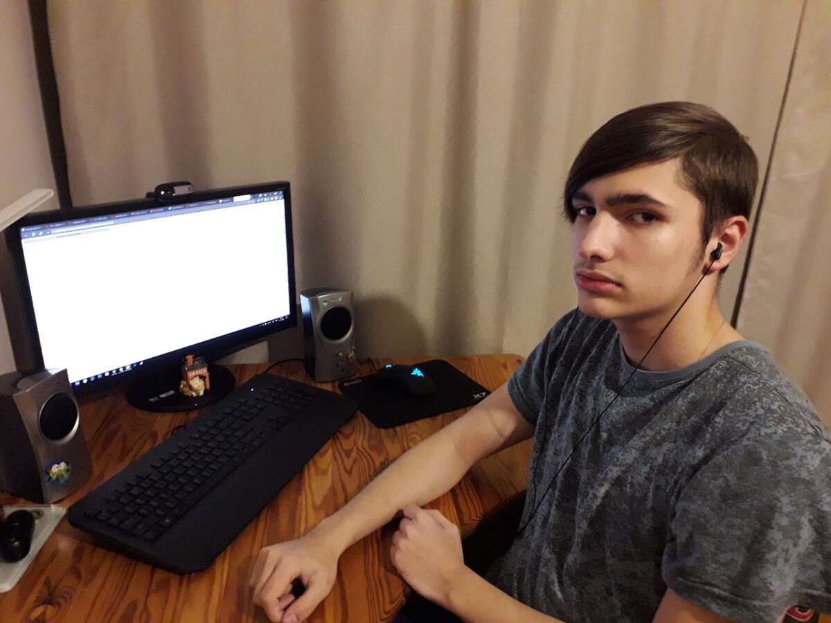 Иногда для общения с подростком приходится использовать необычные термины. Фото © Hello world