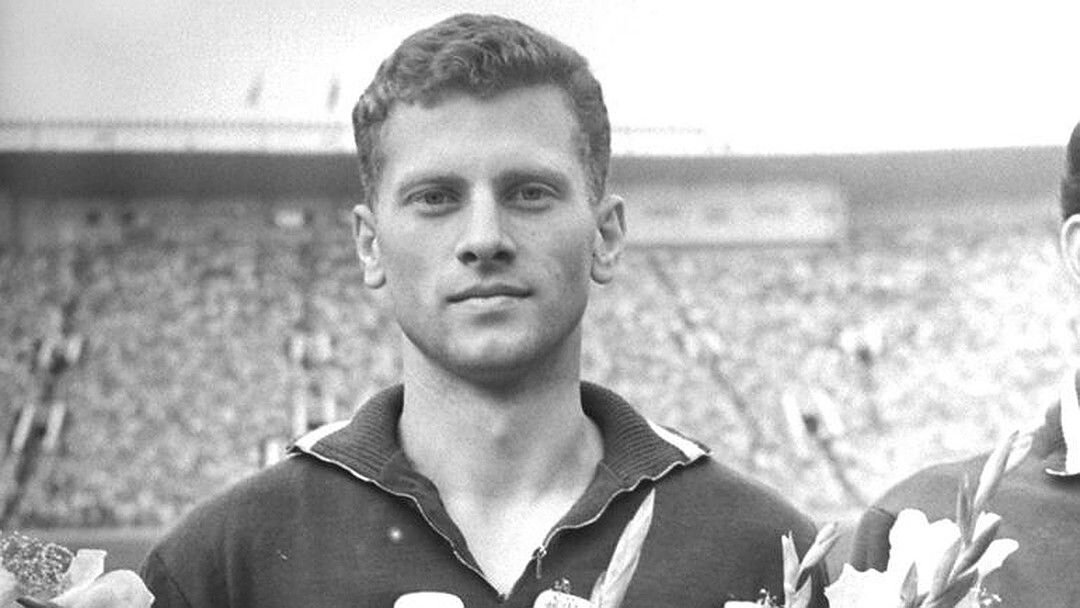 Виктор Понедельник в молодости 