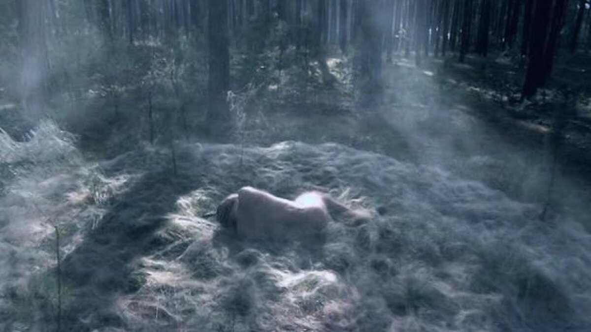 Кадр из фильма "Внеземной". Источник - Яндекс.Картинки 