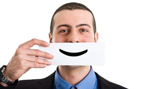 Как раз такие вот "бодрячки", скорее всего и будут считать, что стадии шока у них не было, раз они так оптимистично держались. По факту это все тот же шок, только выраженный в отрицании действительности - поэтому первую стадию еще называют стадия отрицания.  Фото с просторов интернета.