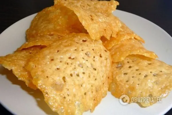 Сырные чипсы 