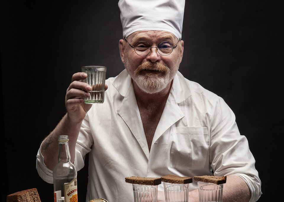 Все хотят жить долго и радостно.