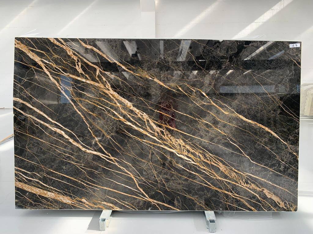 Итальянский мрамор Port Laurent В НАЛИЧИИ