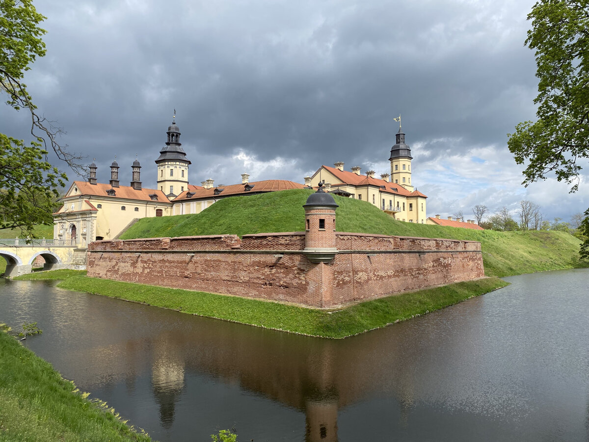 Архитектурные памятники мира и Несвижа