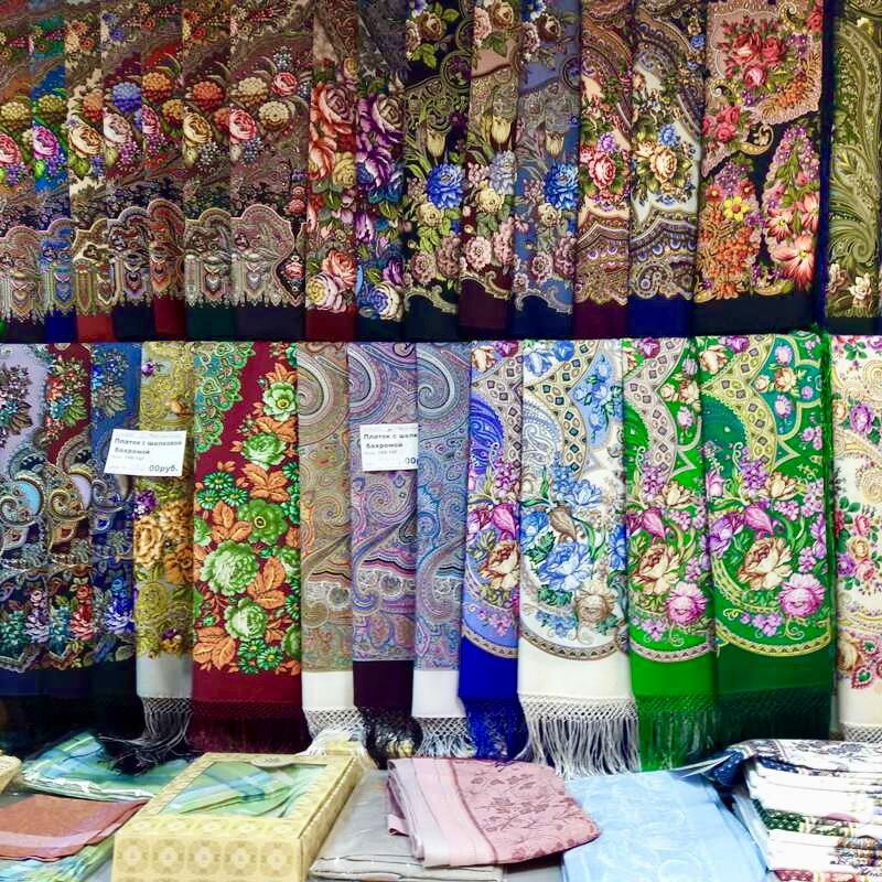 павловопосадская платочная мануфактура, павловский посад. магазин павловских платков. народные промыслы павловский посад. магазин павловских платков. фабрика павлово посадских платков.