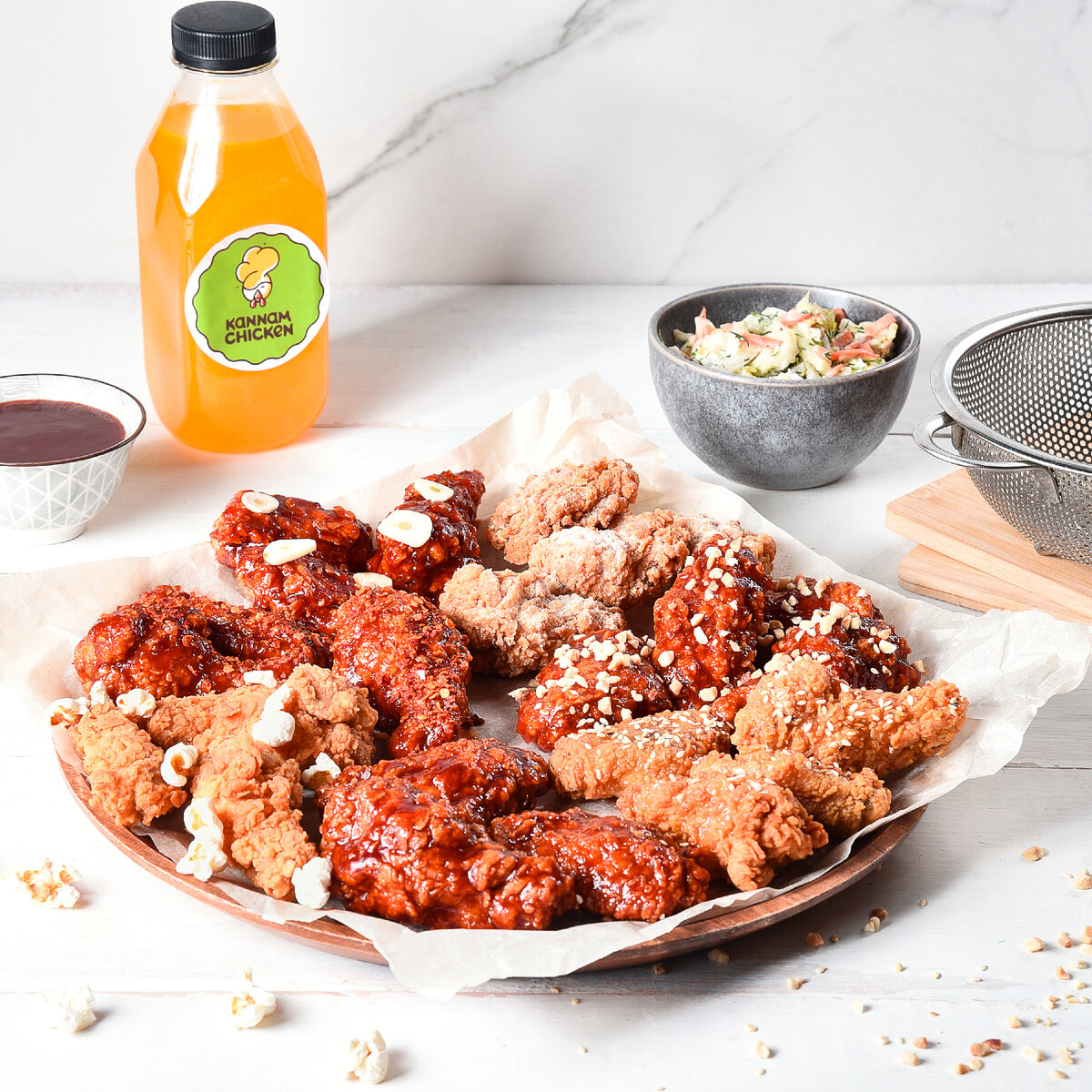 Сет 7 вкусов: крылья большой (Фрайд, Чили, Медово-чесночный, Сырный снег, Каннам, Медовый, BBQ)