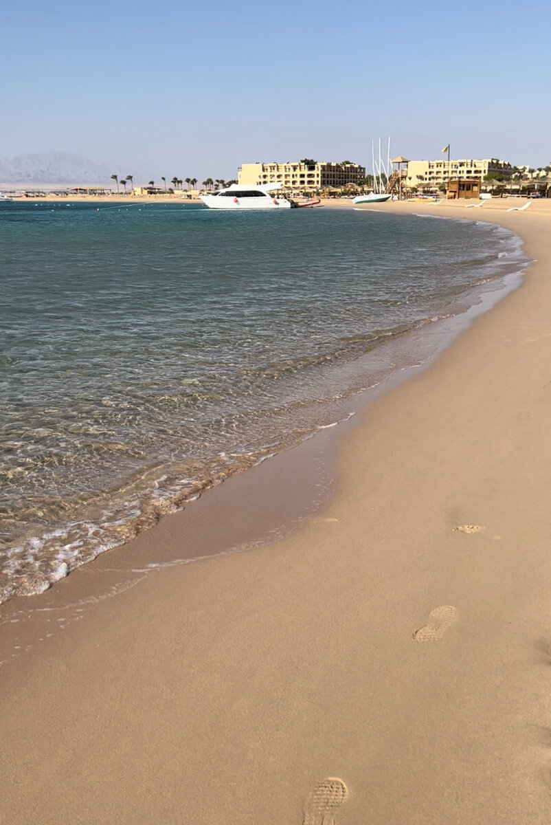 Пляж отеля Sheraton Soma Bay 5*