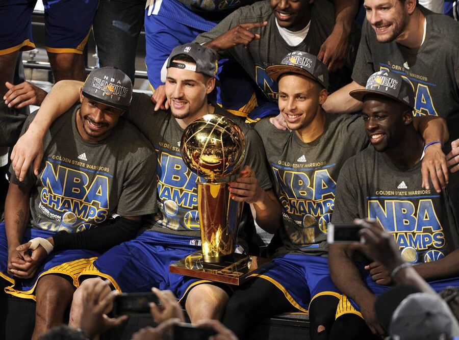 Golden state warriors 2017. Golden state warriors 2015. Бостон селтикс чемпионы. Warrior champions. Golden state warriors фото.