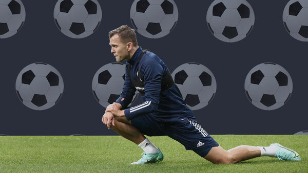 Денис Черышев. Коллаж © LIFE. Фото © ТАСС / Станислав Красильников