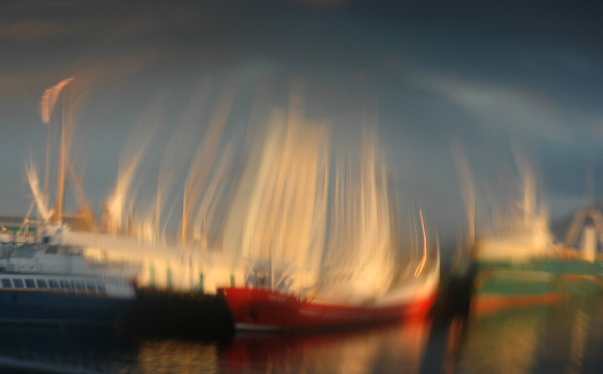 Harbor in Reykjavik. Фотография гениального фотохудожника Николая Щербака. https://www.flickr.com/photos/niknik38/