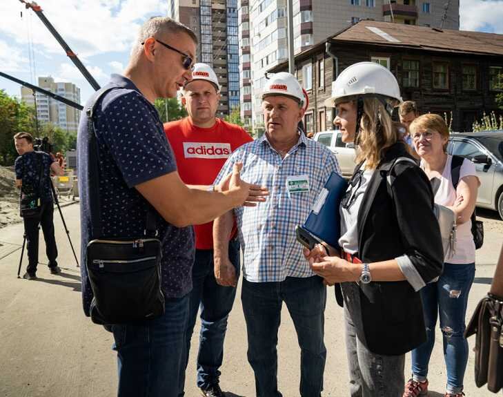 Общественники, депутаты и журналисты провели очередной рейд по объектам модернизации теплосетей📷
