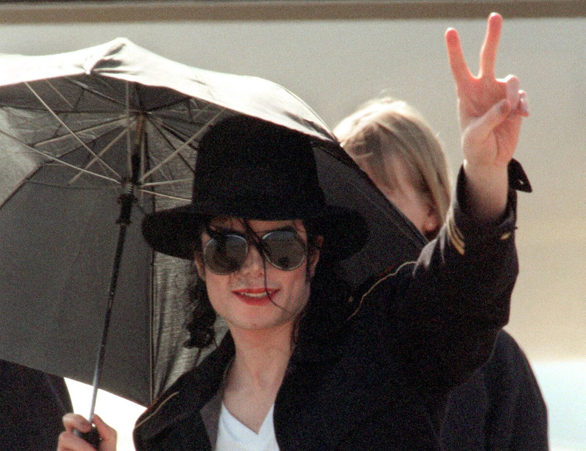 25 шокирующих доказательств, которые заставят вас поверить, что Майкл Джексон жив
