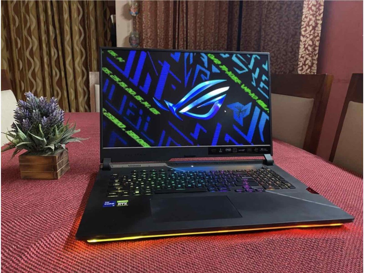 ASUS ROG Strix Scar 17 SE