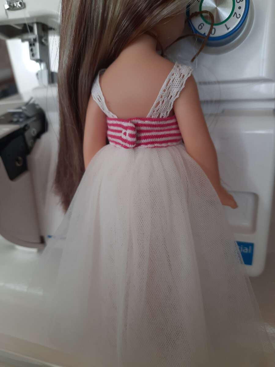 Платье и нарядный фартук для куклы