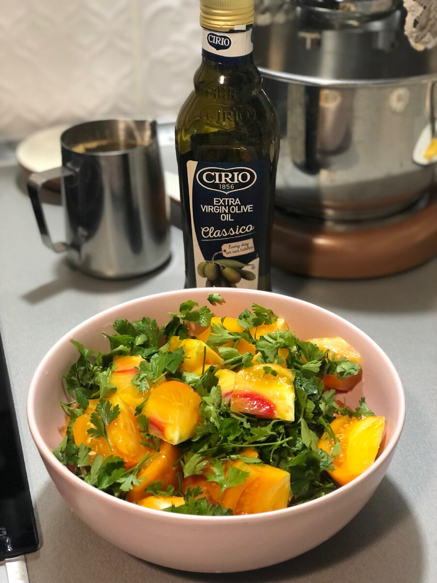 Салат из сладких помидоров салатных сортов