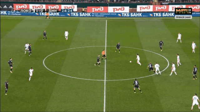 Керк в обводку Лаксальта сделал передачу на набегающего Живоглядова, но подстраховал Фернандес