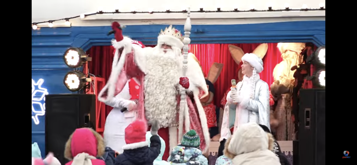 Режимный Дед Мороз проехал через Усть-Кут. Детям его показали только из-за решетки