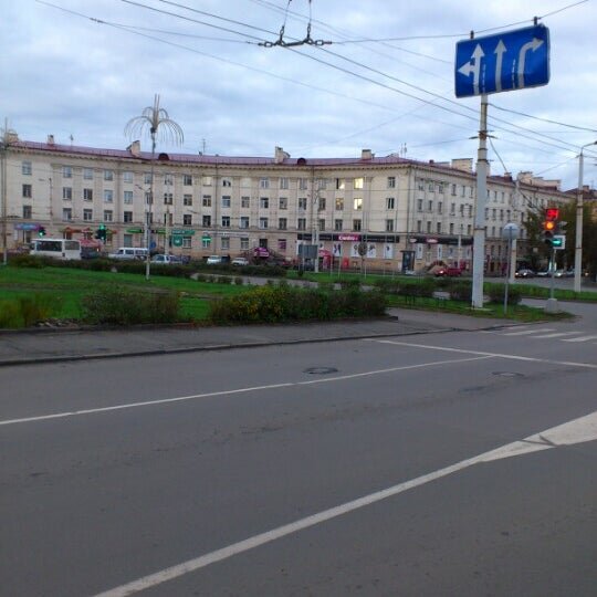 Площадь Гагарина в Твери.