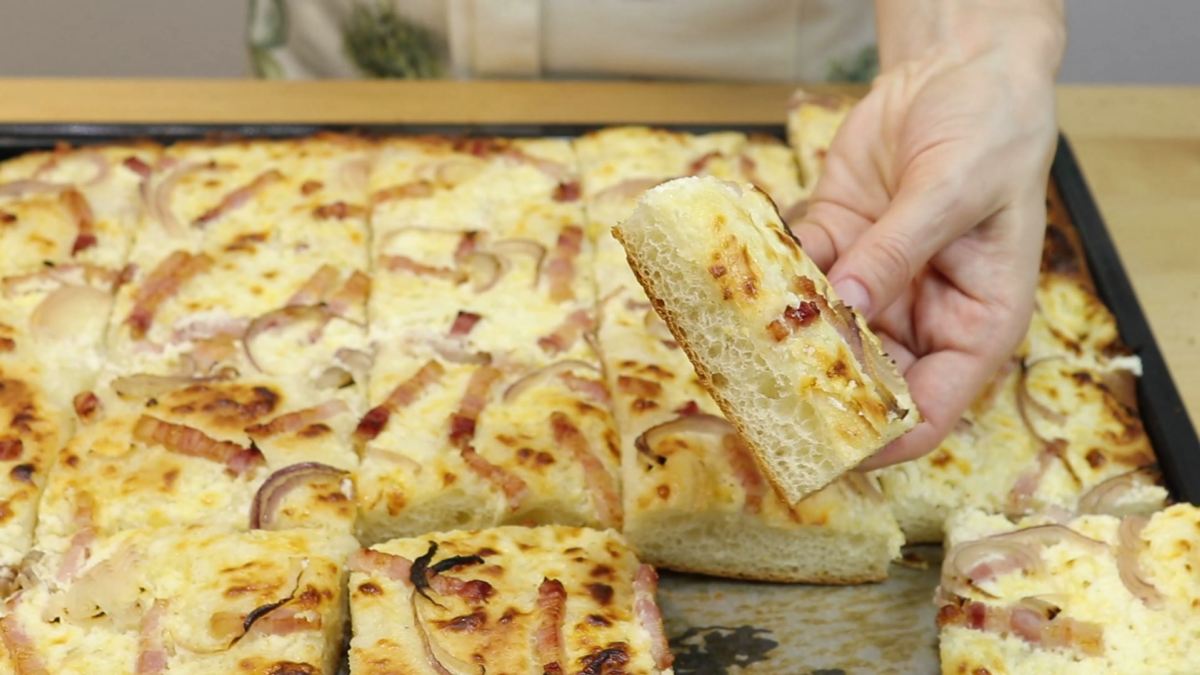 Такой пирог я готовлю вместо пиццы : сочно, безумно вкусно и бюджетно, огненный пирог Такой пирог я готовлю вместо пиццы : сочно, безумно вкусно и бюджетно, огненный пирог