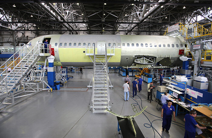   Сборка магистрального самолета МС-21 в Иркутске.Марина Лысцева/ТАСС
