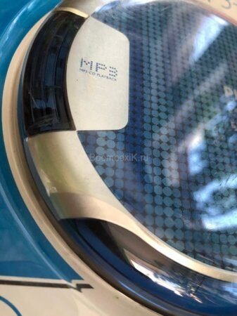 Тонкий полупрозрачный корпус