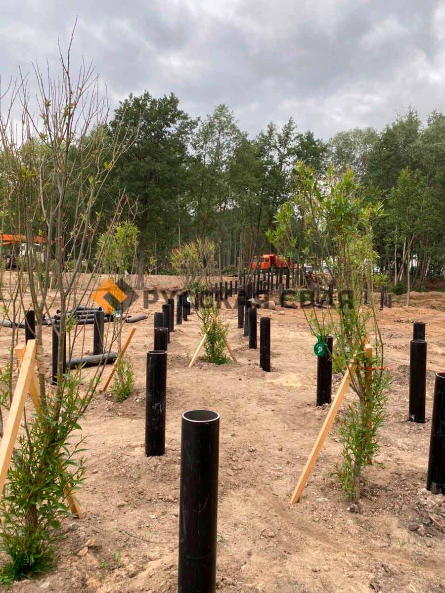 Монтаж винтовых свай в парке Остров Фортов