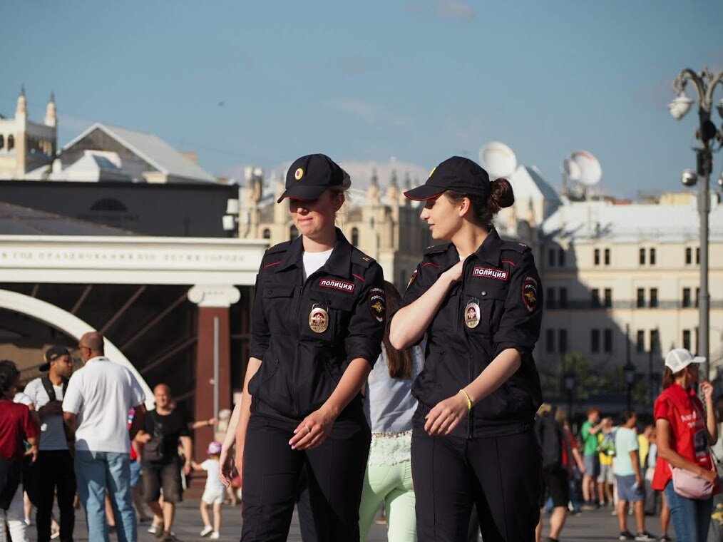 Много полиции сегодня