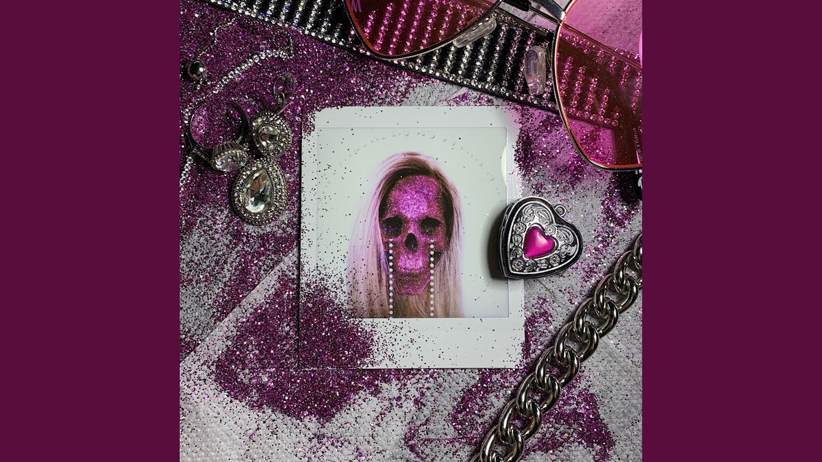 Dead blonde мальчик на девятке. DEDBLONDE мальчик на девятке.