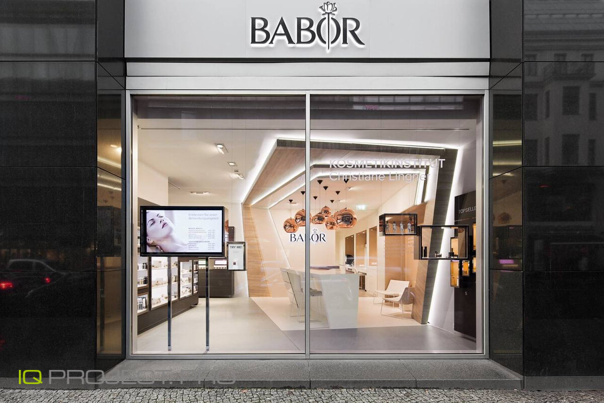 Все фото и визуализации являются авторскими проектами агентства IQ PROJECT. 
На фото: Сеть косметологических клиник Babor