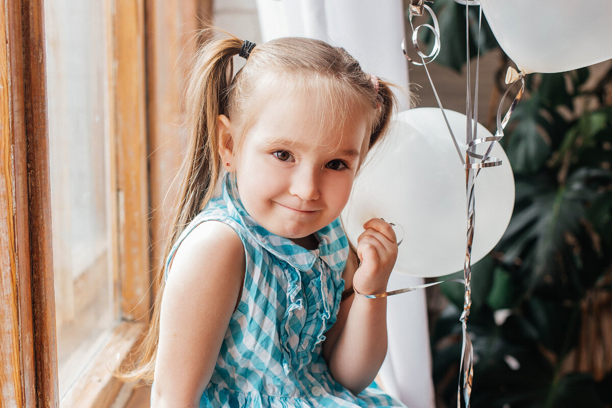 Подарки девочкам.