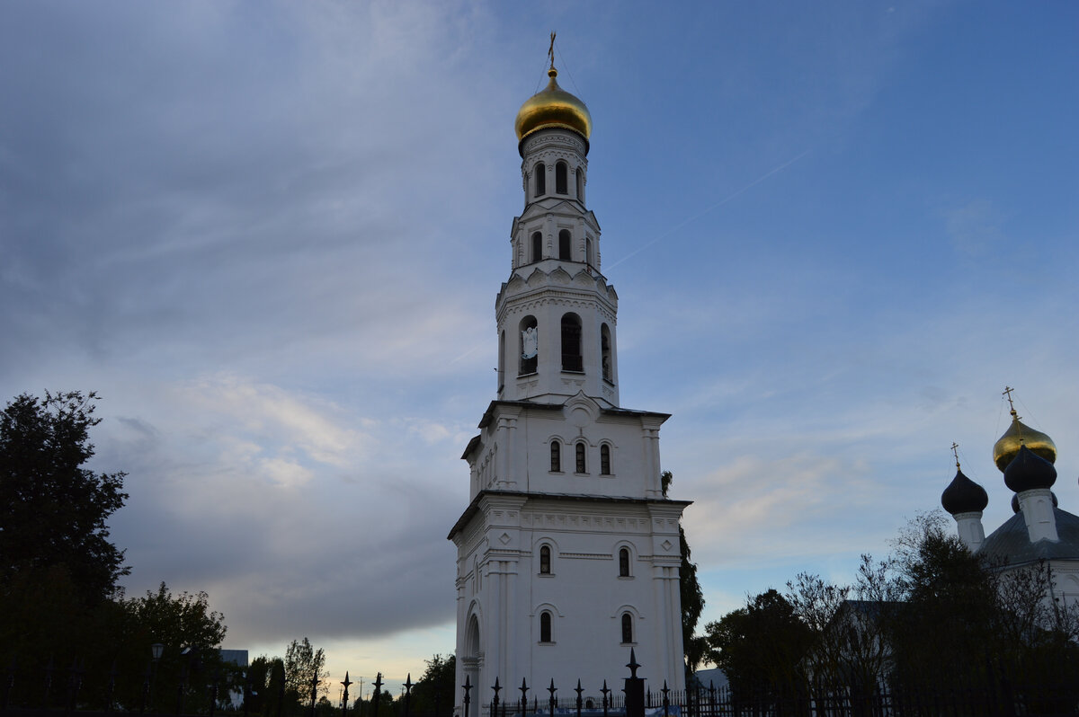 Колокольня храмового комплекса в Завидово