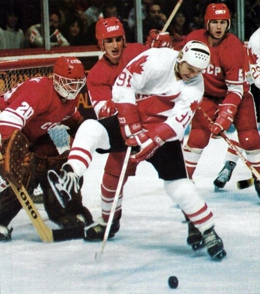 Изображение с яндекс.картинки (З.Билялетдинов и В.Первухин в матче с Канадой)