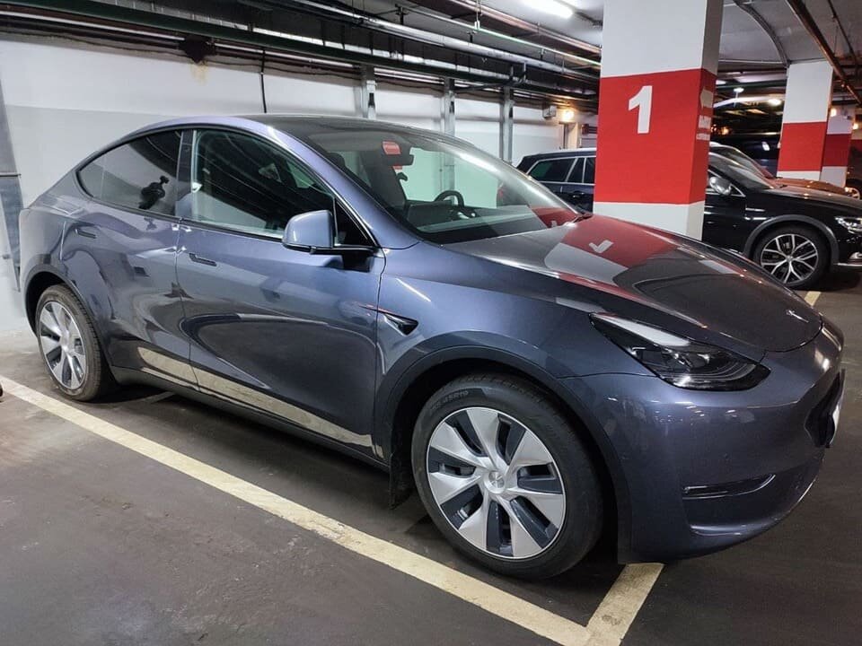 TeslaModel Y - самый популярный электромобиль в самом популярном классе