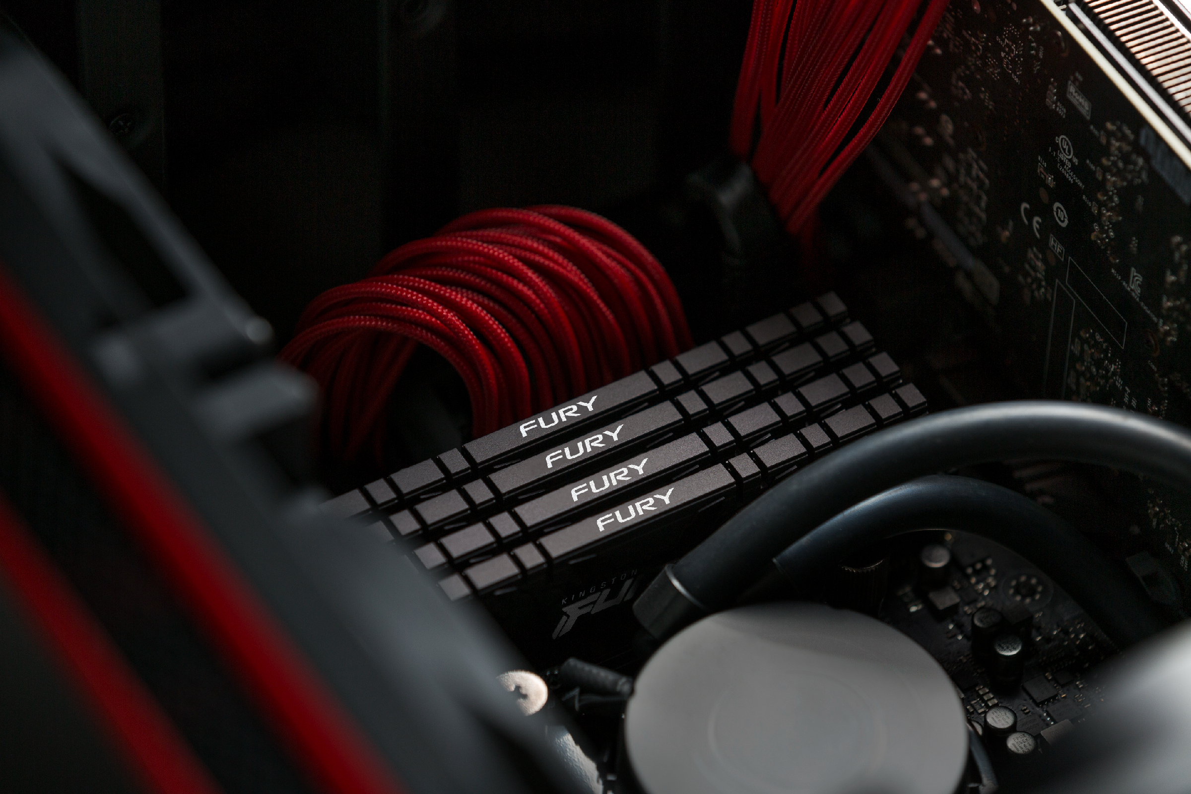 Прощай HyperX, здравствуй Kingston FURY: Как теперь зовут самую быструю оперативную память5
