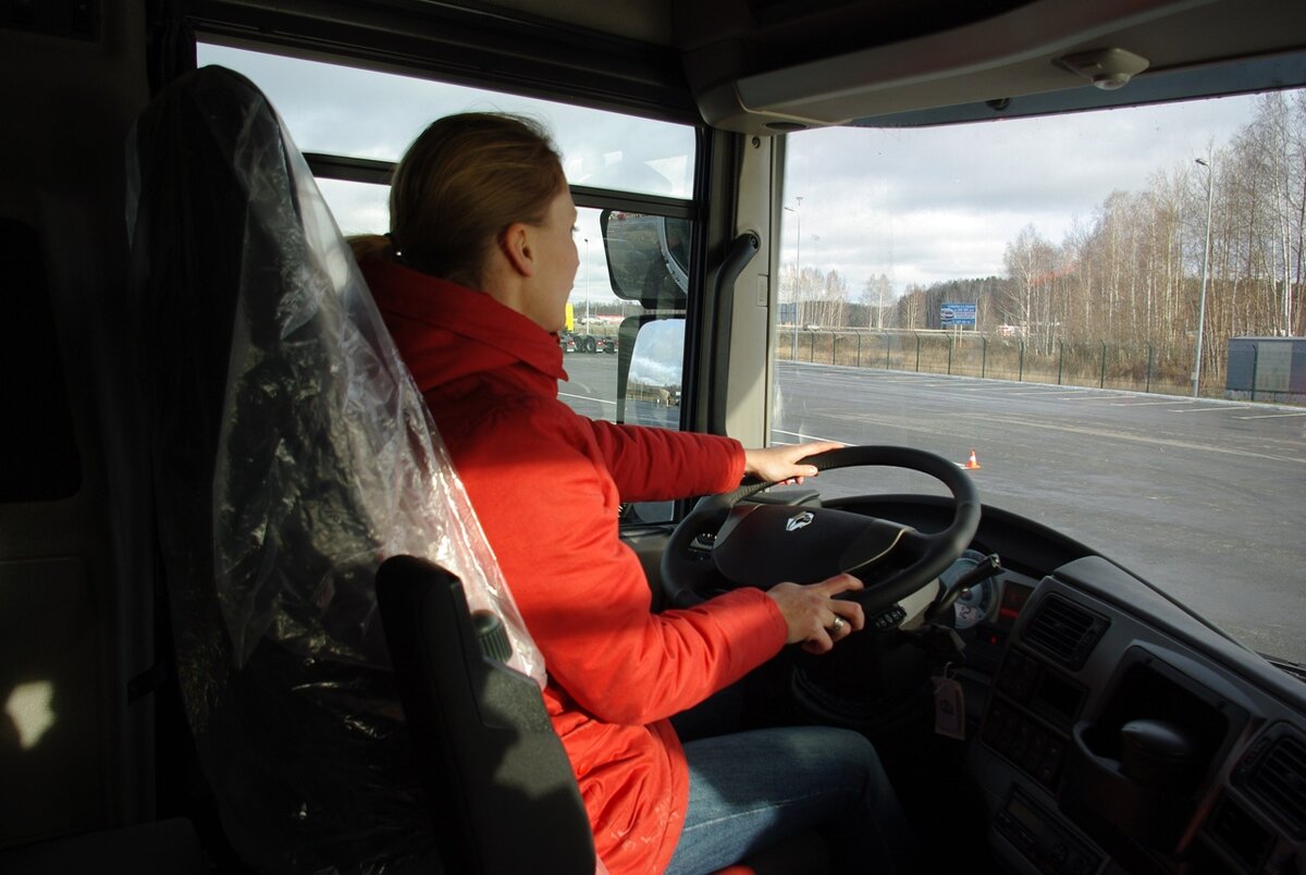 Тягач не мой, но так тоже могу. Расскажу как-нибудь при случае.