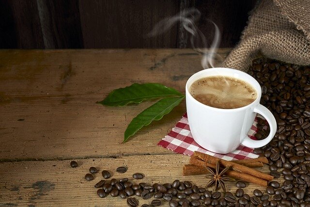 По результатам научных исследований, регулярное употребление кофе способствует уменьшению вероятности онкологических заболеваний печени на целых 40%, а всего 1 чашки в сутки достаточно, чтобы снизить
