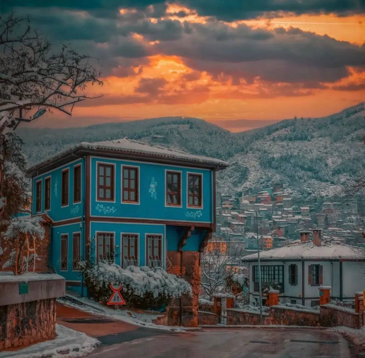 Кусочек зимнего города. К сожалению, автор фото не известен. 