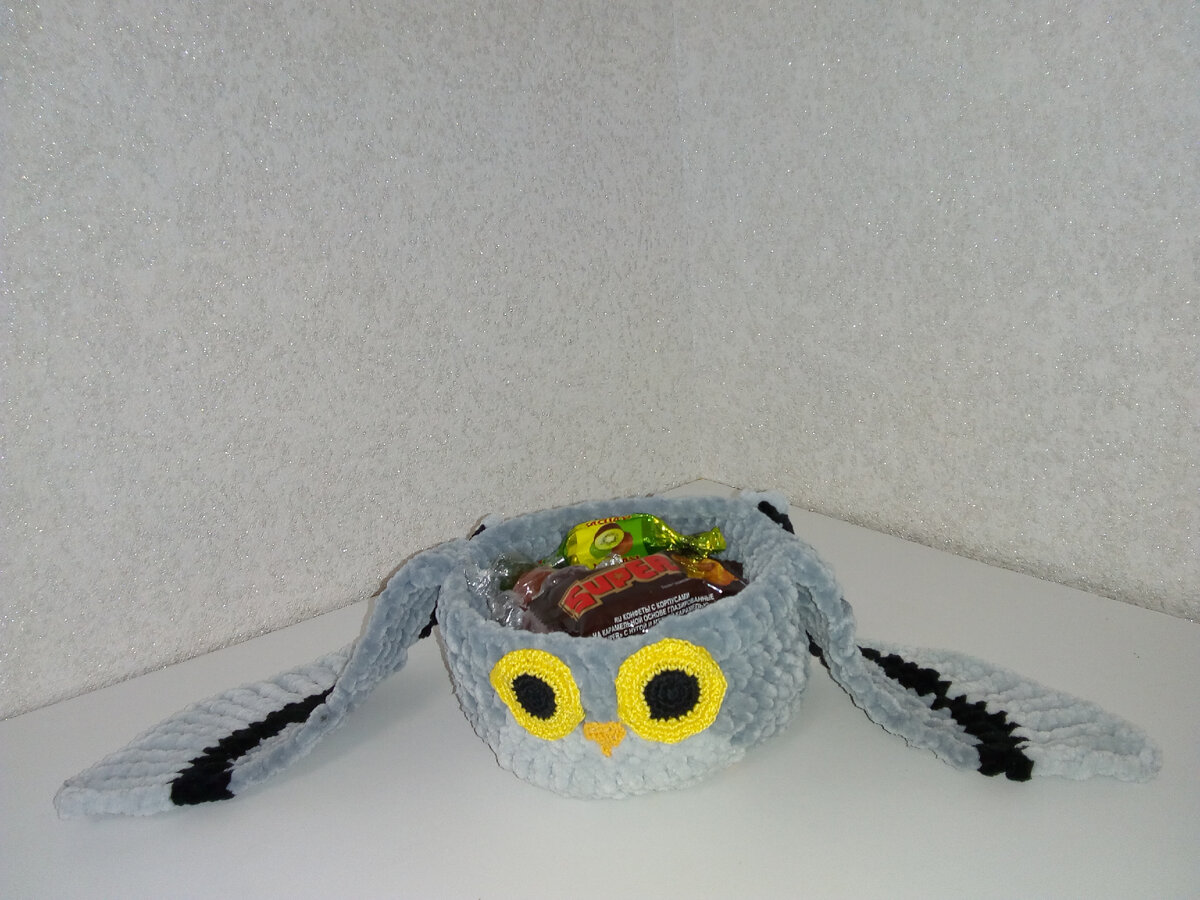 руководствовалась фотографиями мохноногого сычика