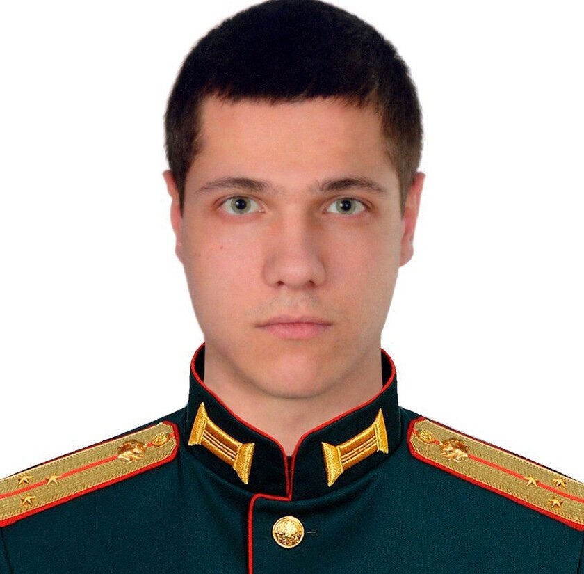 Старший лейтенант Александр Валяев