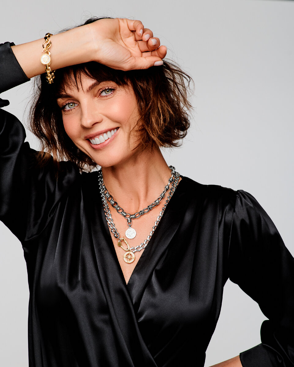 Не бойтесь модных трендов, учитесь правильно вписывать их в свой гардероб, чтобы не прибавить возраста. 