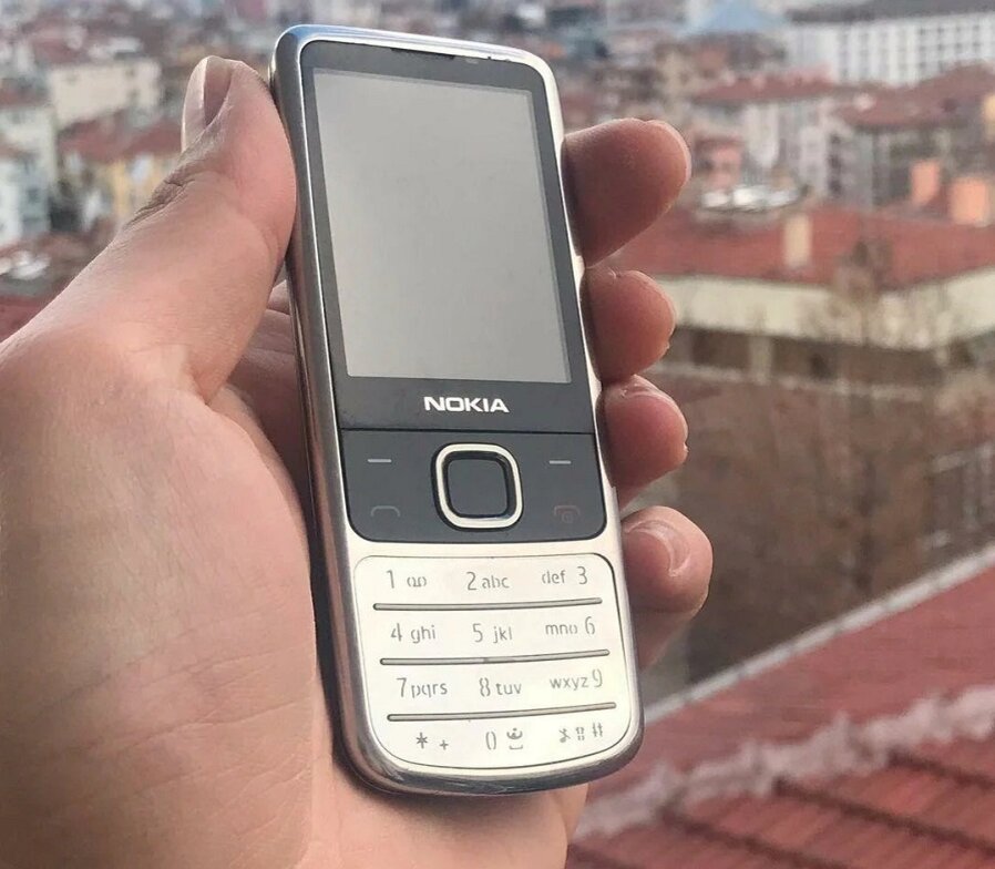 Nokia 6700 Classic