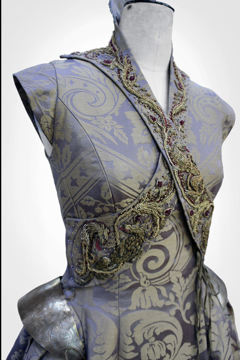 Источник: michelecarragherembroidery.com
