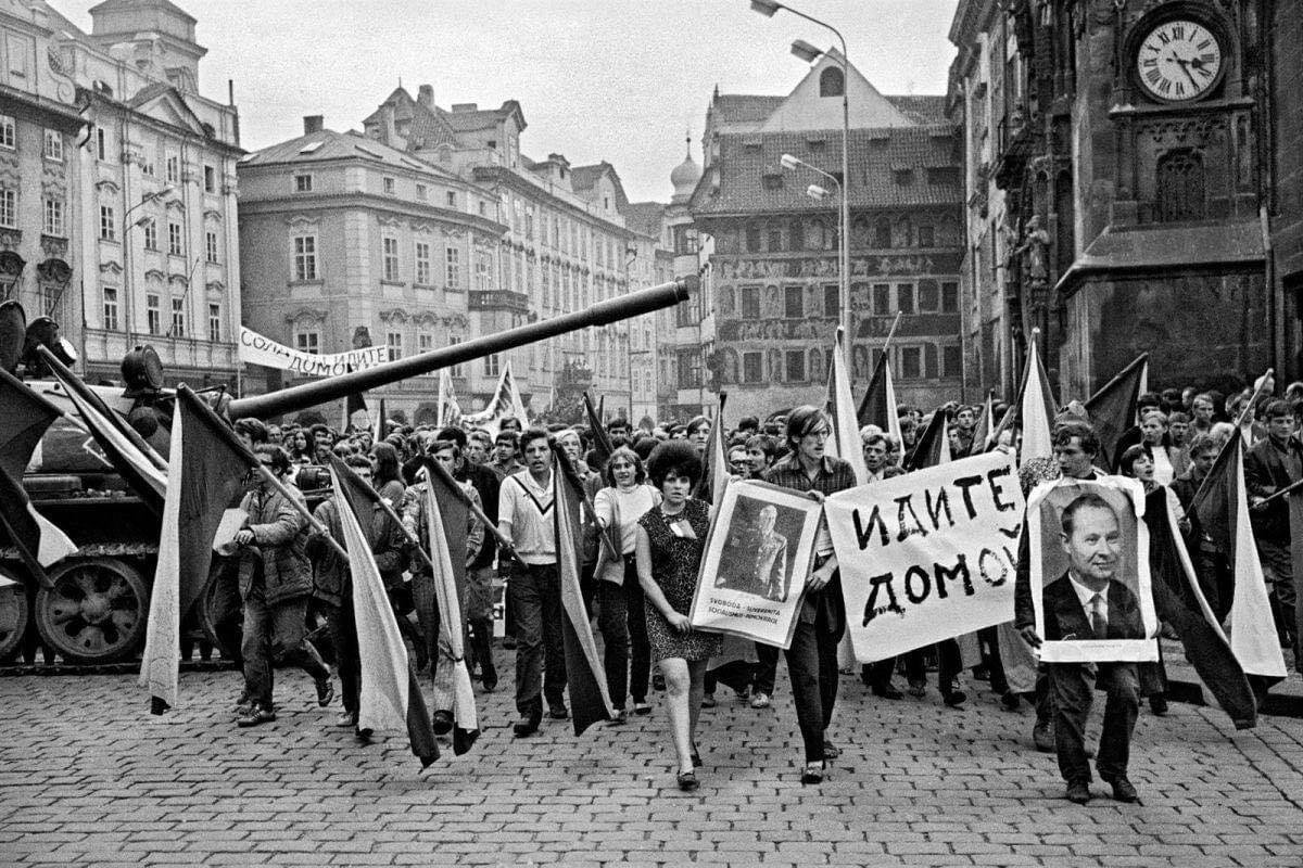 советские войска в праге 1968