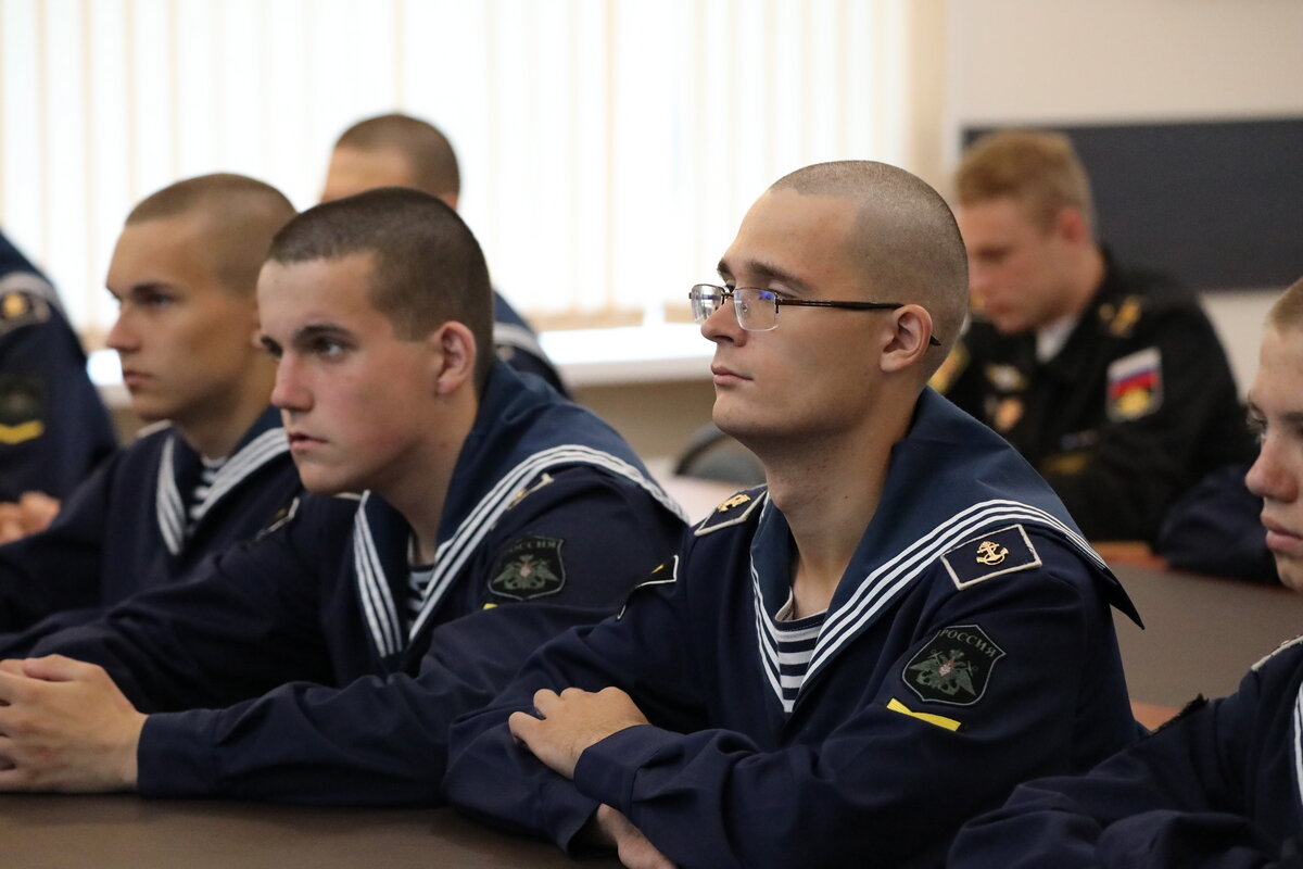 Академия флот. Курсанты. Военные учебные заведения. Морская Авиация ВМФ России выпускники. Курсанты 150х ВМФ.