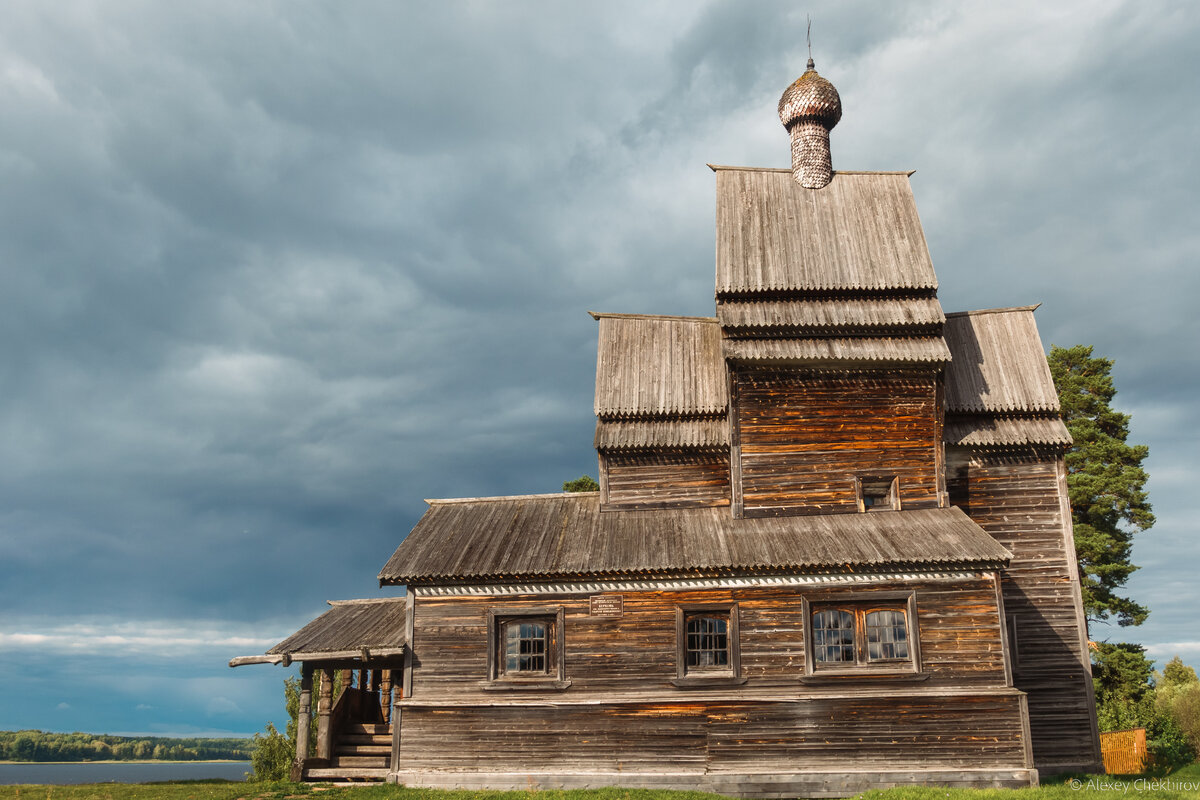 Красивые деревянные храмы