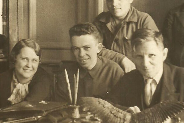 Анатолий Гуревич в молодости. Фото в свободном доступе. 